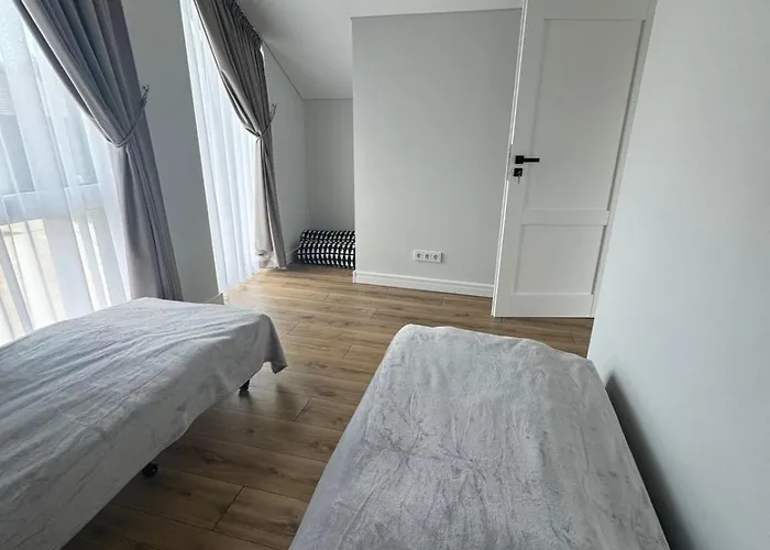 Seasidespa Jakuzzi Swimming Pool بالانغا